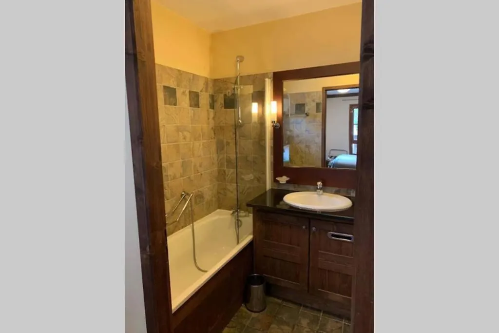 Arc 1950 2Bdrm 6/8 Guests Ski-In/Out Pool+Jacuzzi Apartment Les Arcs  0*, Les Arcs (Savoie) France