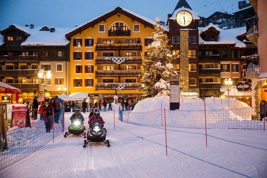 Arc 1950 2Bdrm 6/8 Guests Ski-In/Out Pool+Jacuzzi Apartment Les Arcs  0*, Les Arcs (Savoie) France