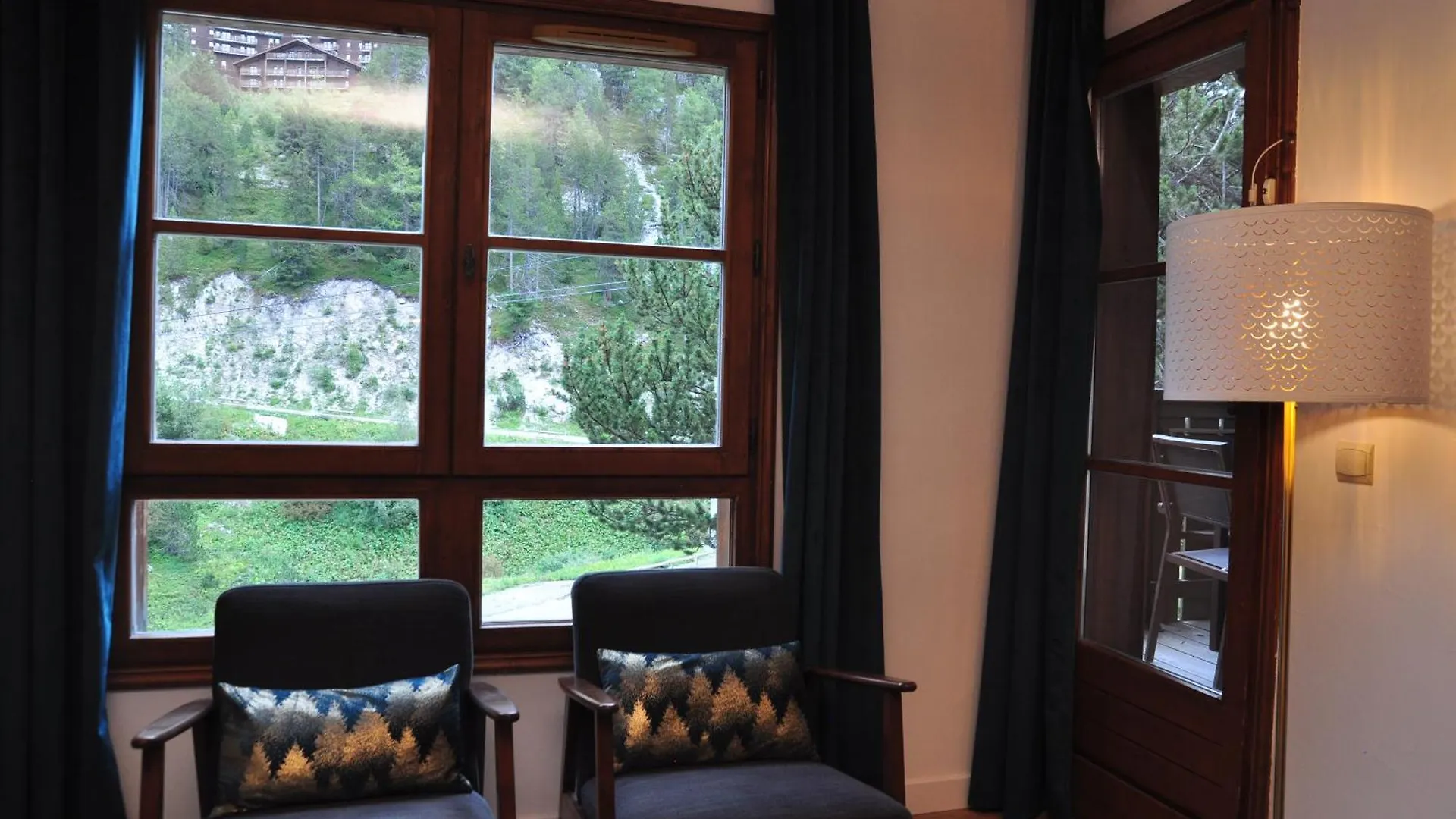 Arc 1950 2Bdrm 6/8 Guests Ski-In/Out Pool+Jacuzzi Apartment Les Arcs  0*, Les Arcs (Savoie)